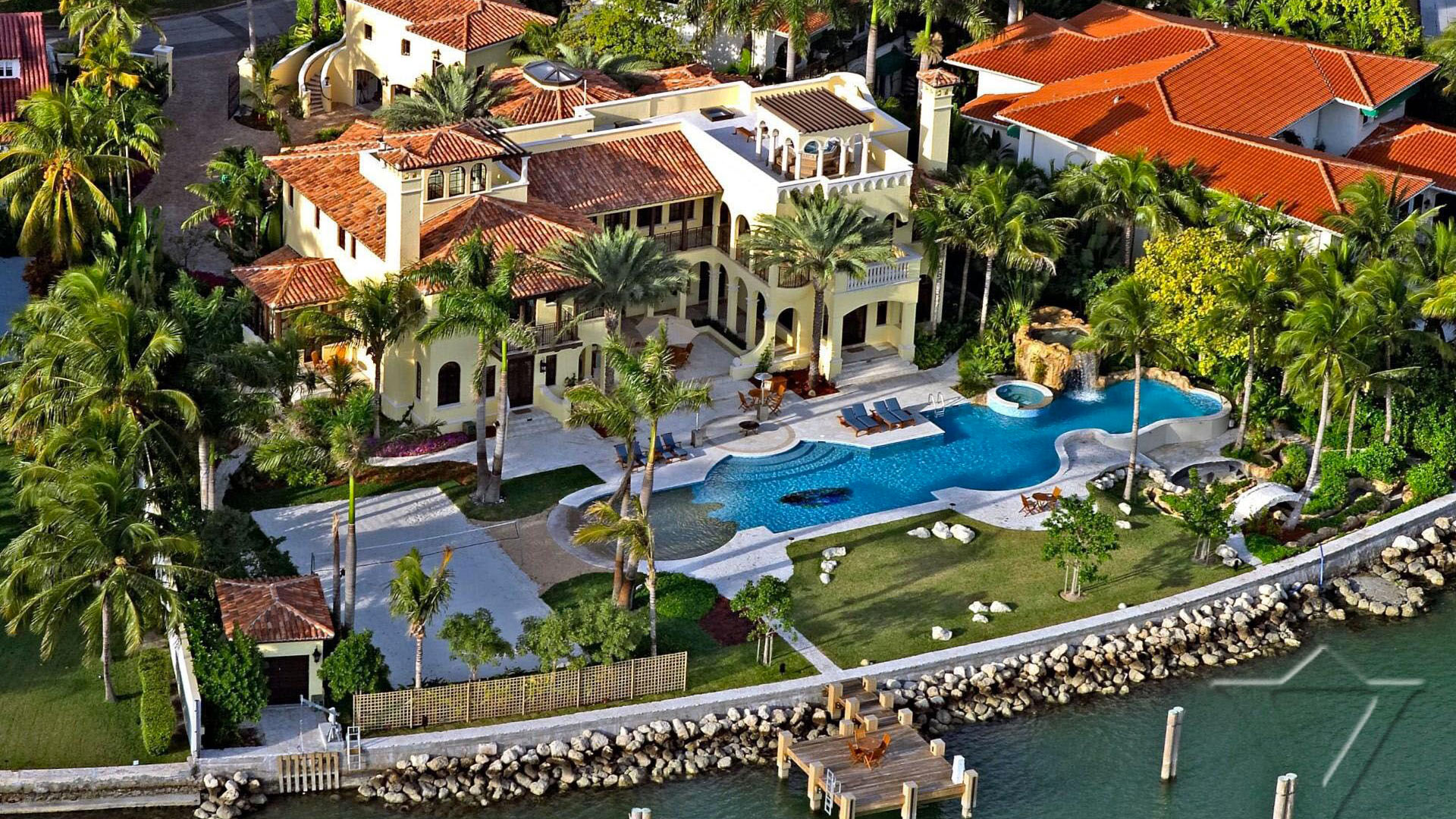 Villa Contenta - Villa rental in Florida, Miami | Villanovo